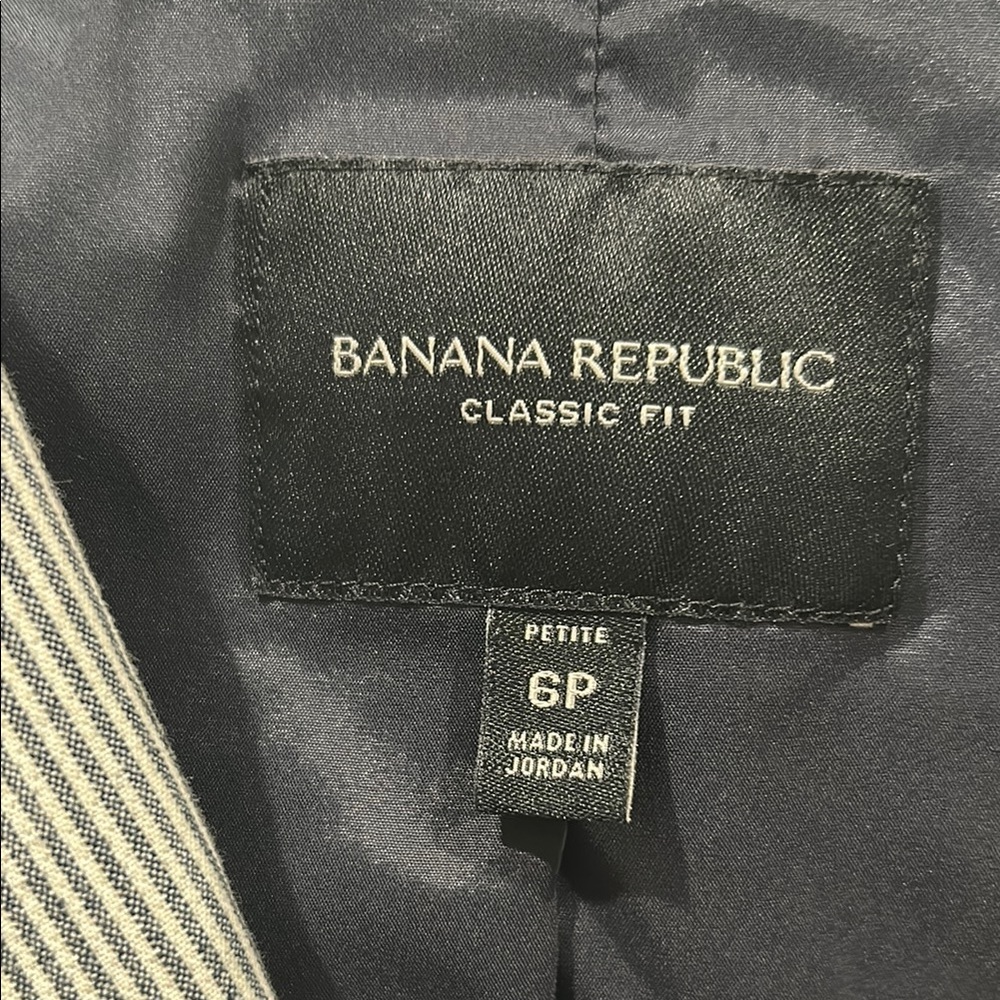 Banana Republic Casual Fall Blazer! - image 2